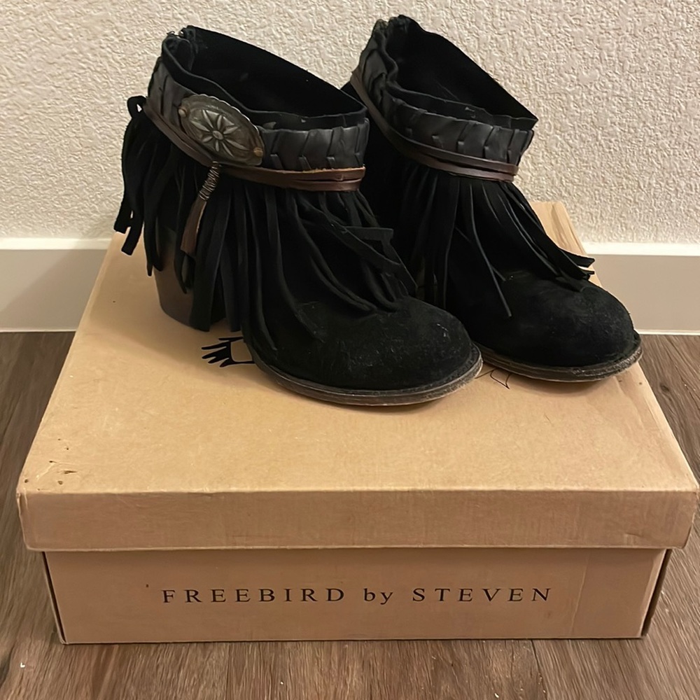 Freebird Booties NWOT